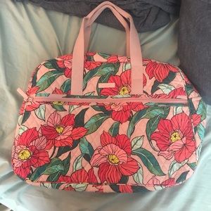 Large Vera Bradley Traveling Duffel Bag